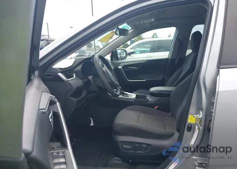 2019 Toyota Rav4 Xle z USA, uszkodzony, nr VIN 2T3W1RFVXKW006546